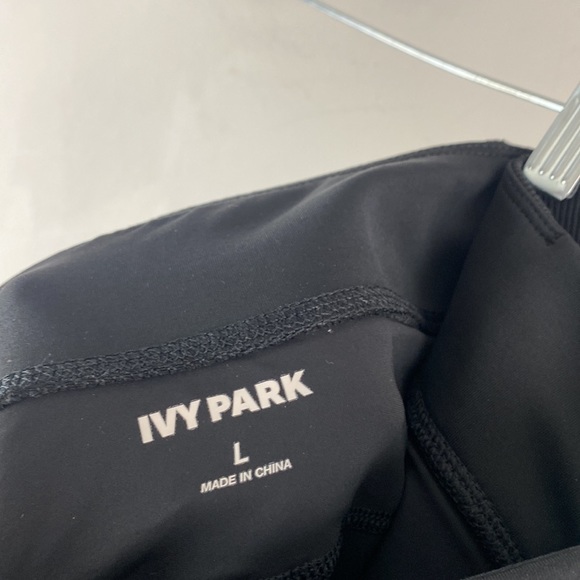 Ivy Park “Y” Black Cropped High Waist  Leggings Size L - Picture 13 of 15